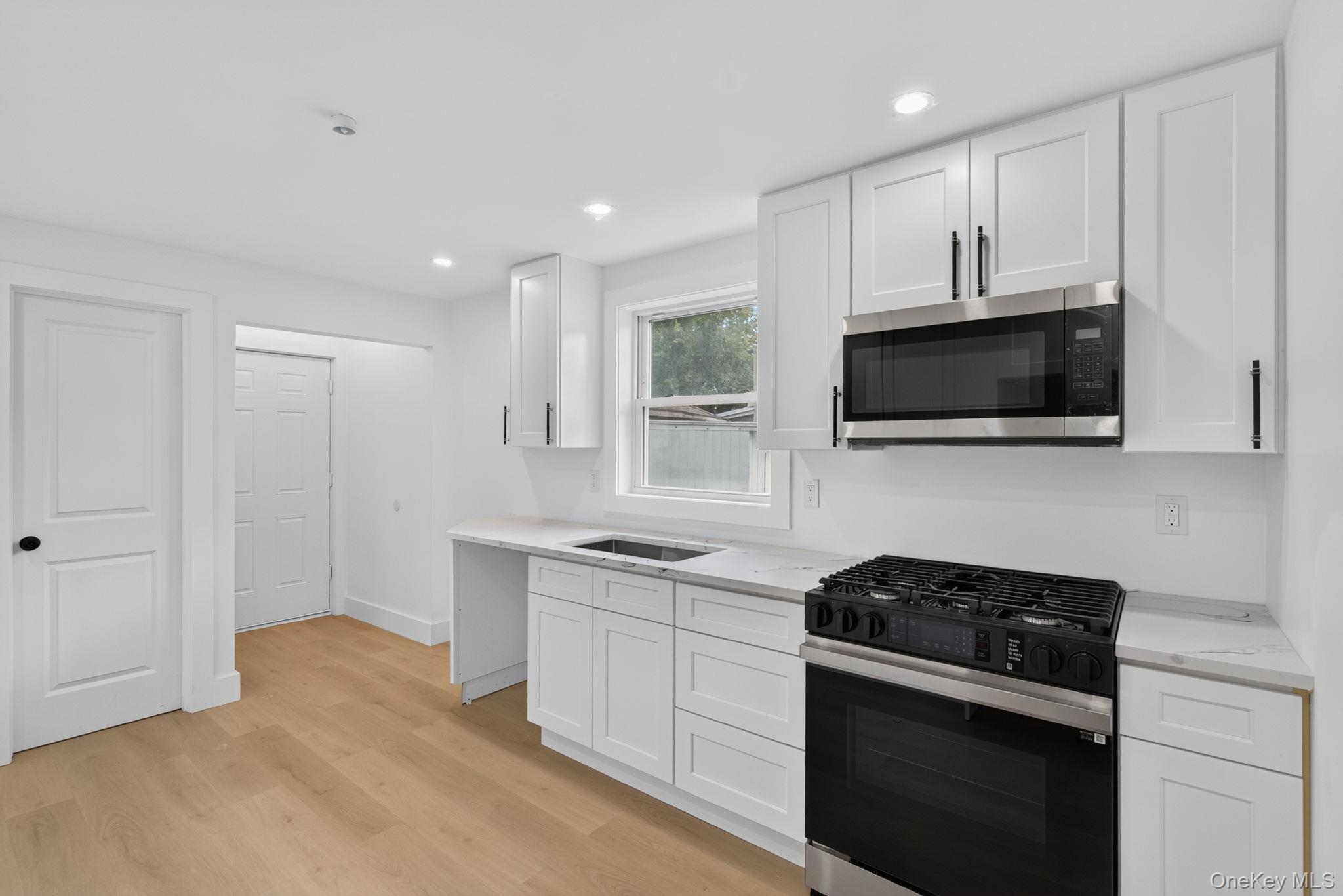 76 Poplar Street Property Photo 16