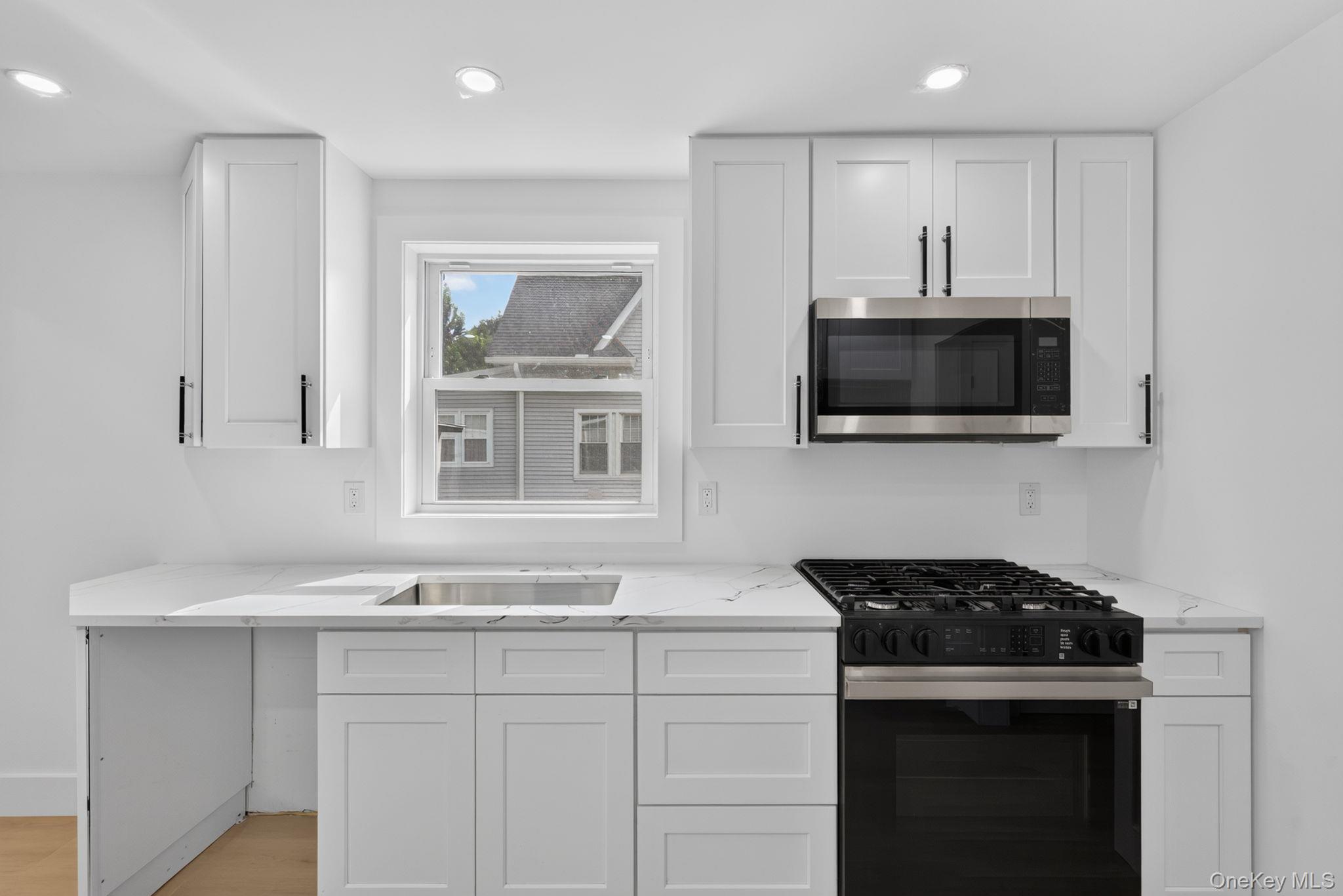 76 Poplar Street Property Photo 18