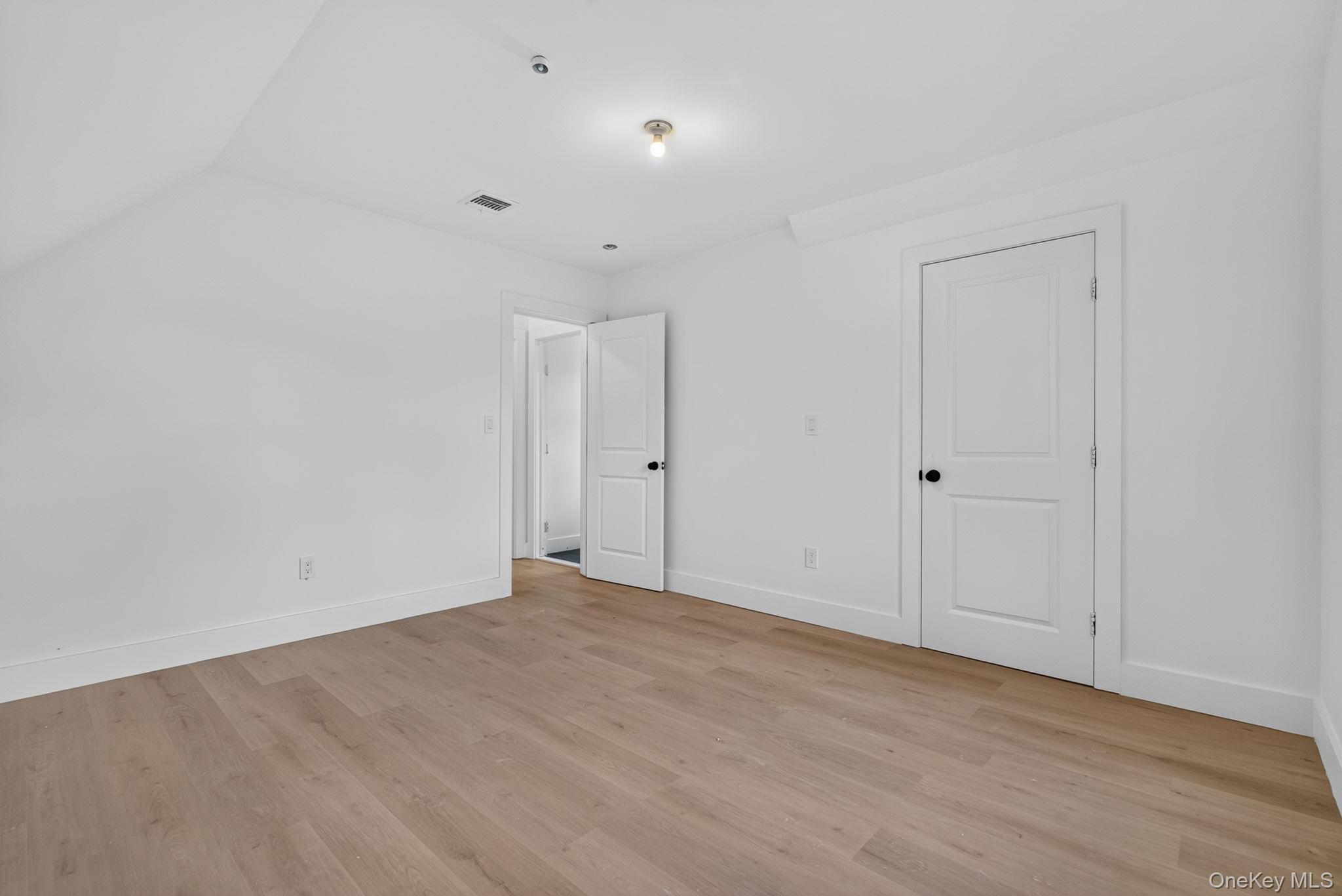 76 Poplar Street Property Photo 33