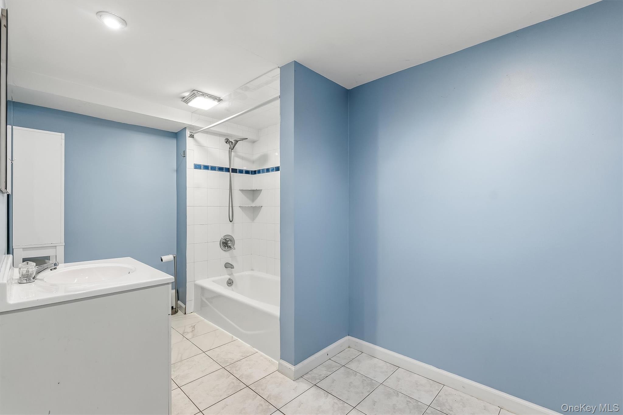 1 Tudor Place Property Photo 19