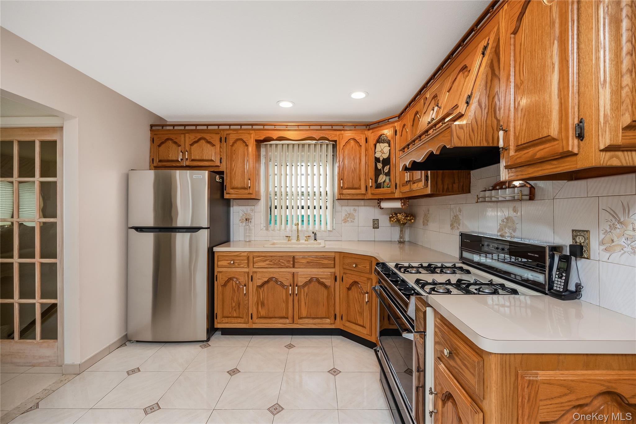 13740 Lafayette Street Property Photo 8