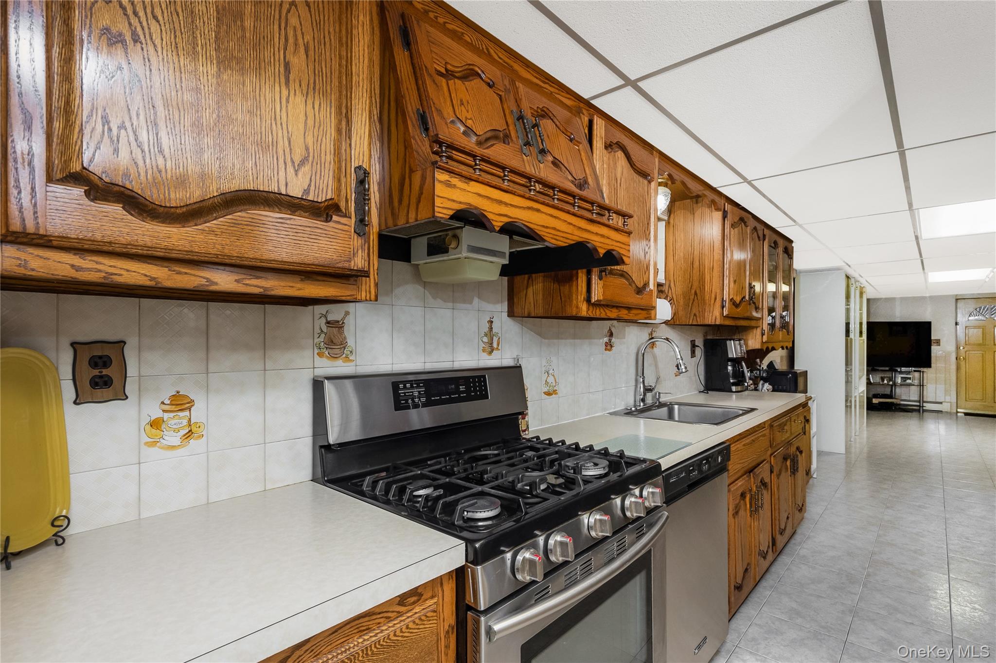 13740 Lafayette Street Property Photo 18