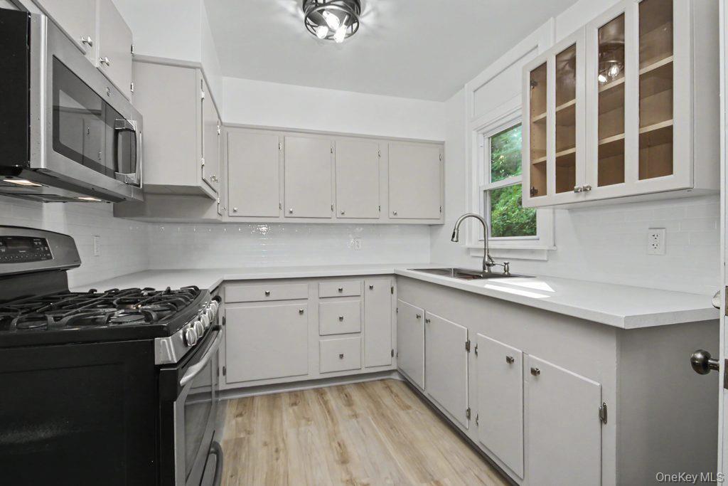 81 Snowden Avenue Property Photo 3