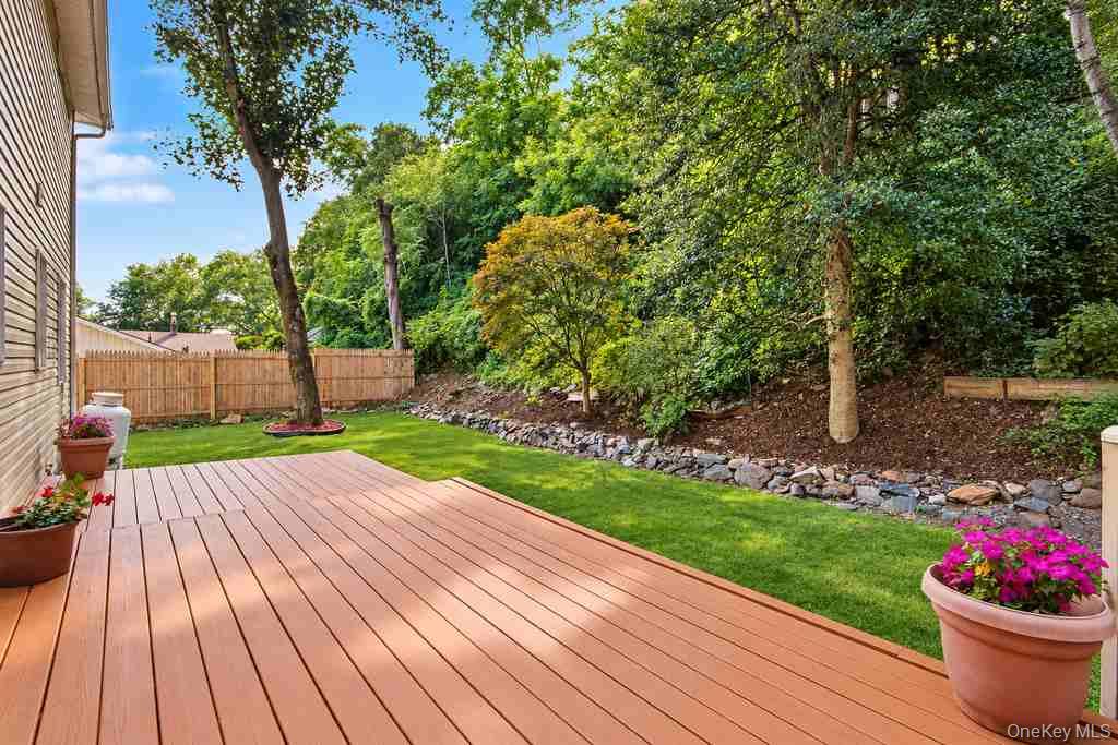 81 Snowden Avenue Property Photo 30