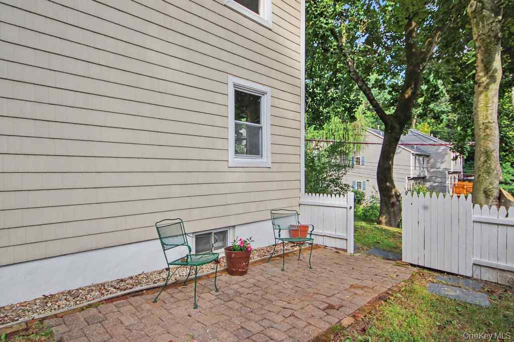 81 Snowden Avenue Property Photo 36