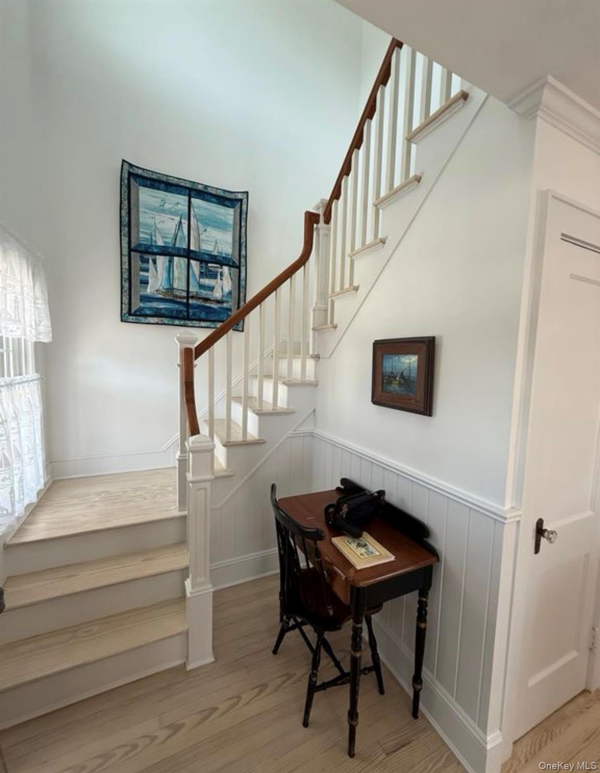 92 Hewlett Avenue Property Photo 4