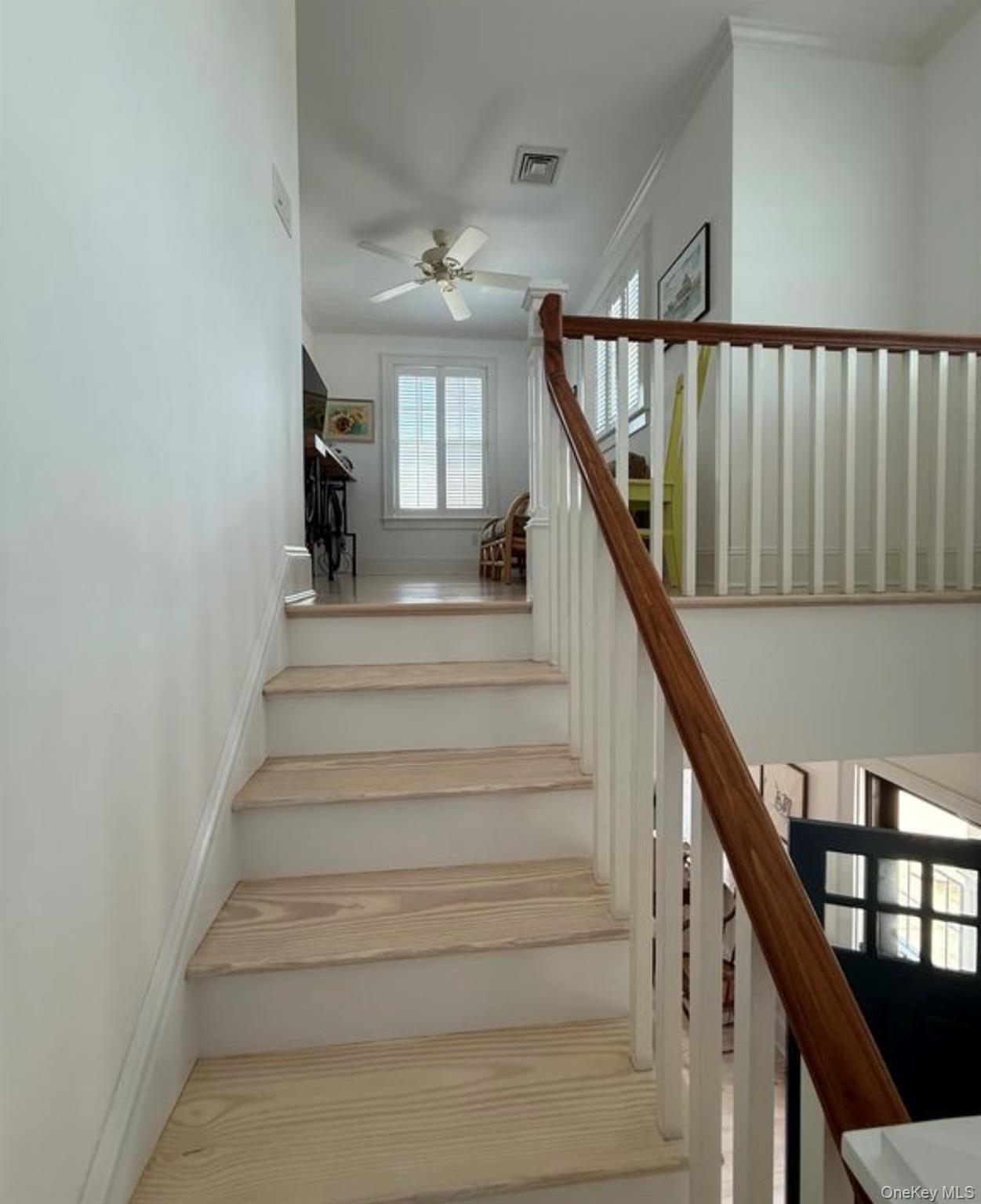 92 Hewlett Avenue Property Photo 14