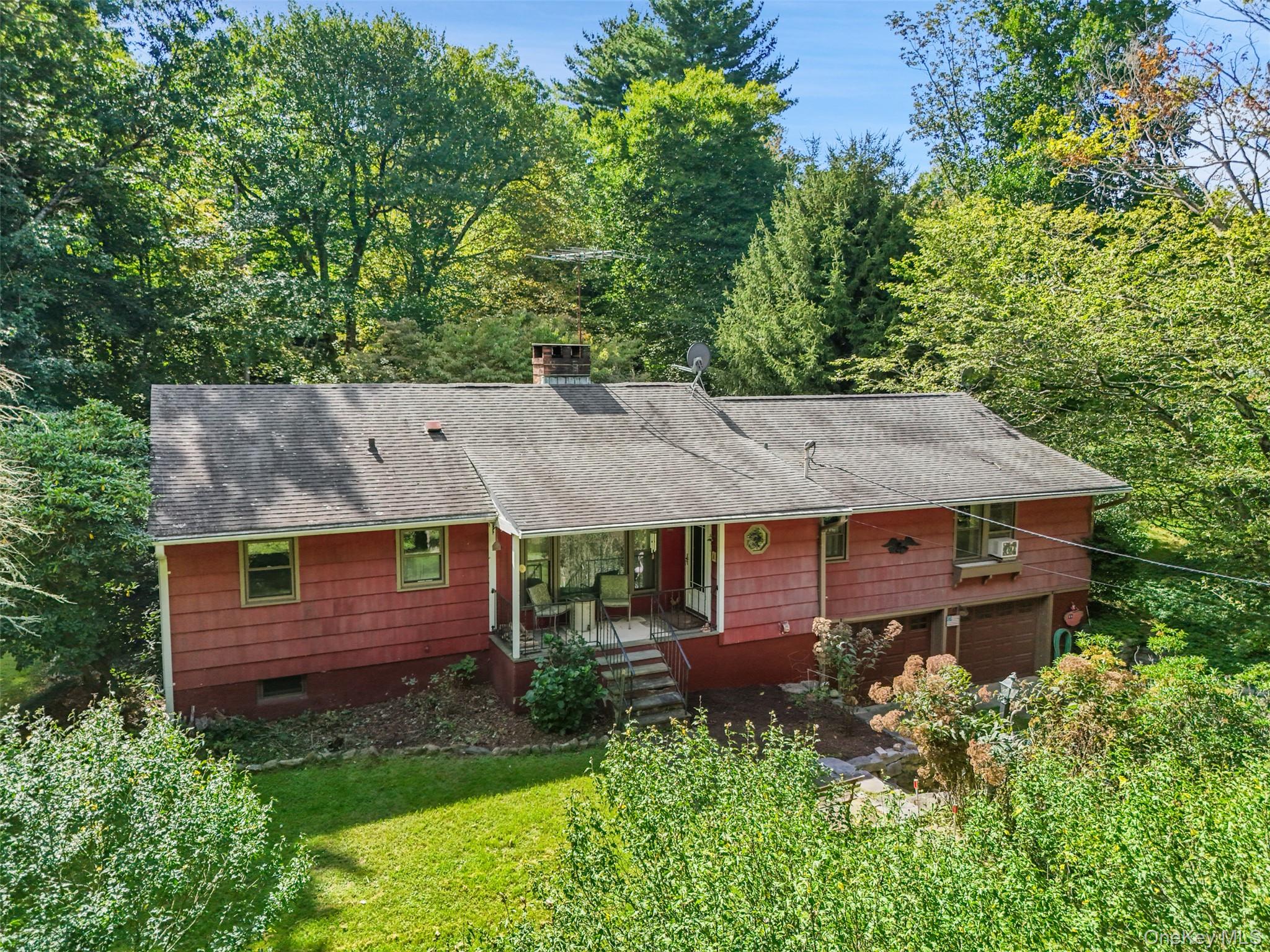 28 S Bedford Road Property Photo 2