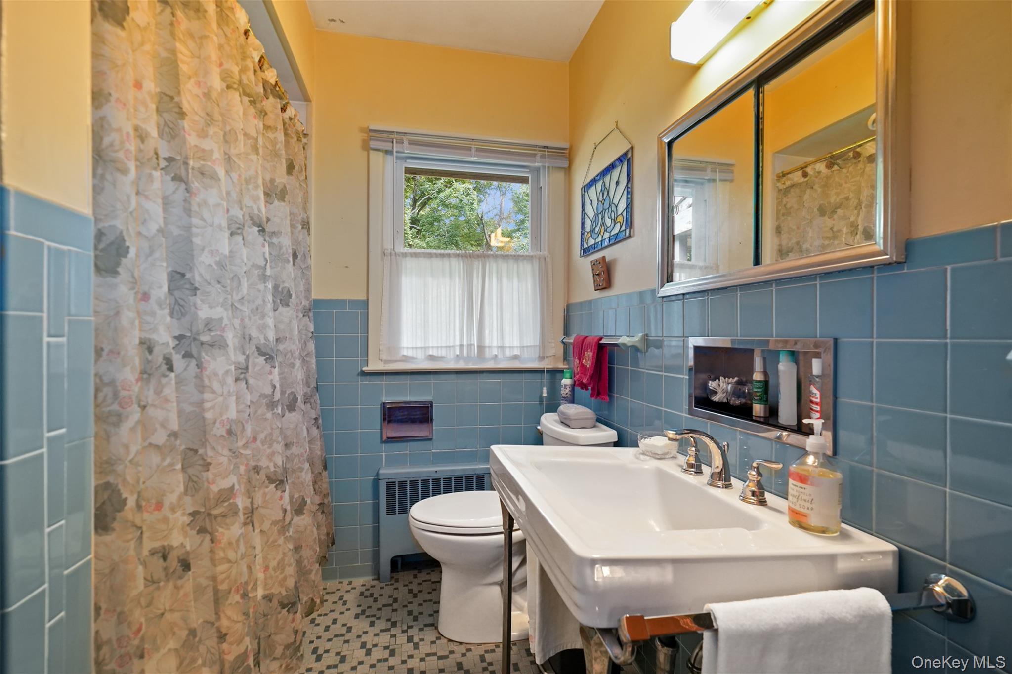 28 S Bedford Road Property Photo 14