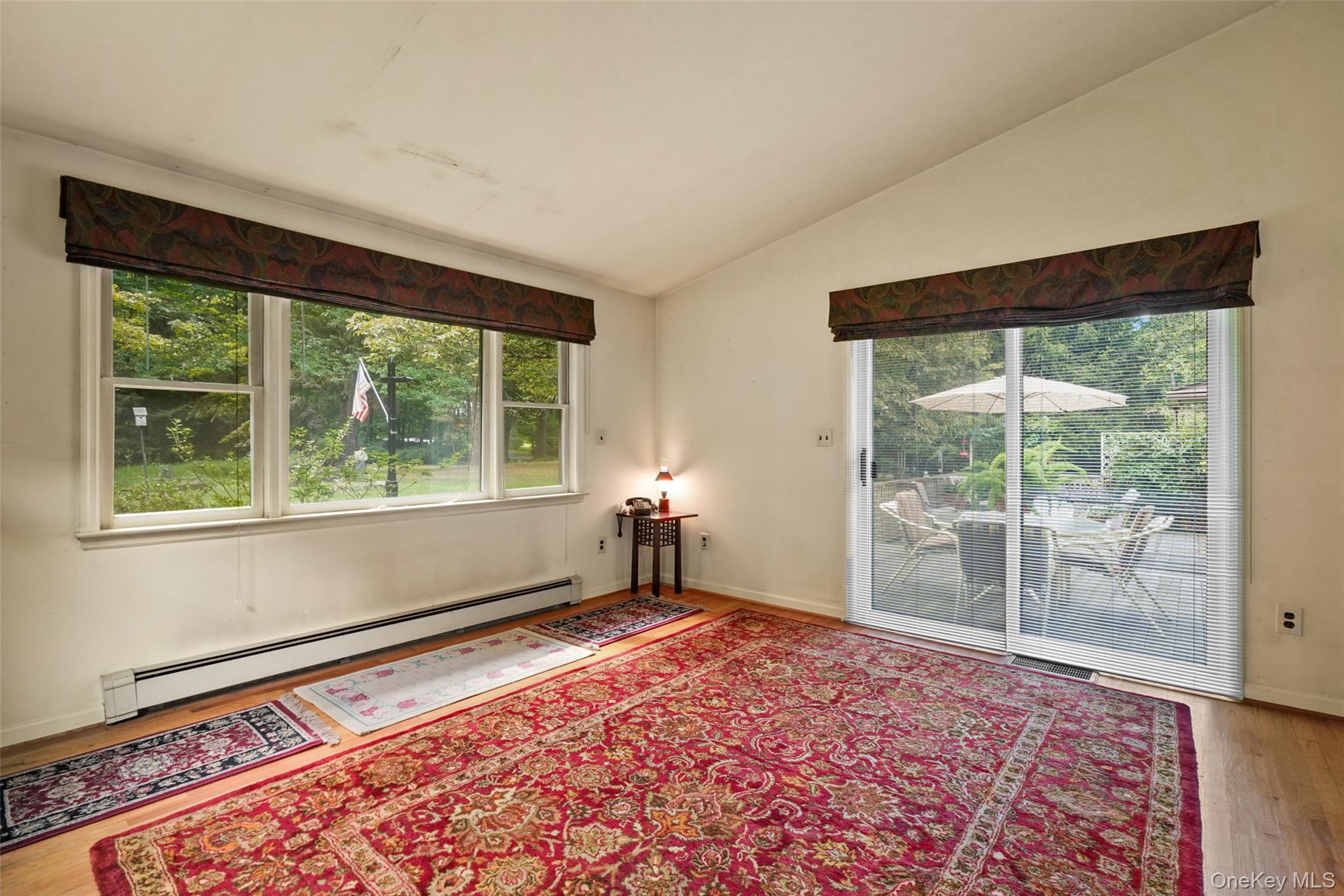 28 S Bedford Road Property Photo 16