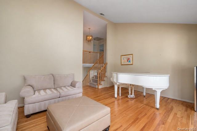 10 Klaibar Lane Property Photo 13