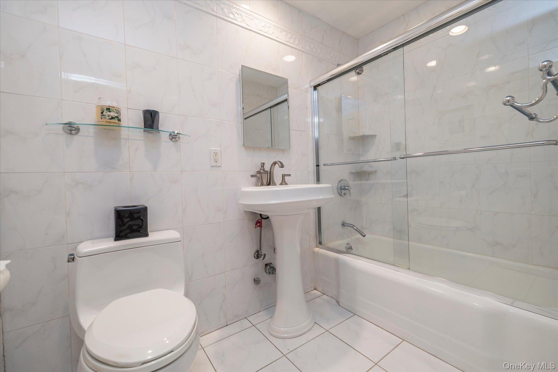55 Lenox 2n Property Photo 17