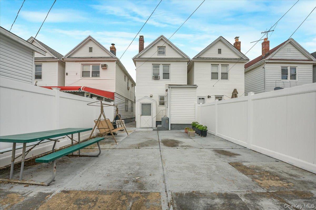 108-10 107th Avenue Property Photo 23
