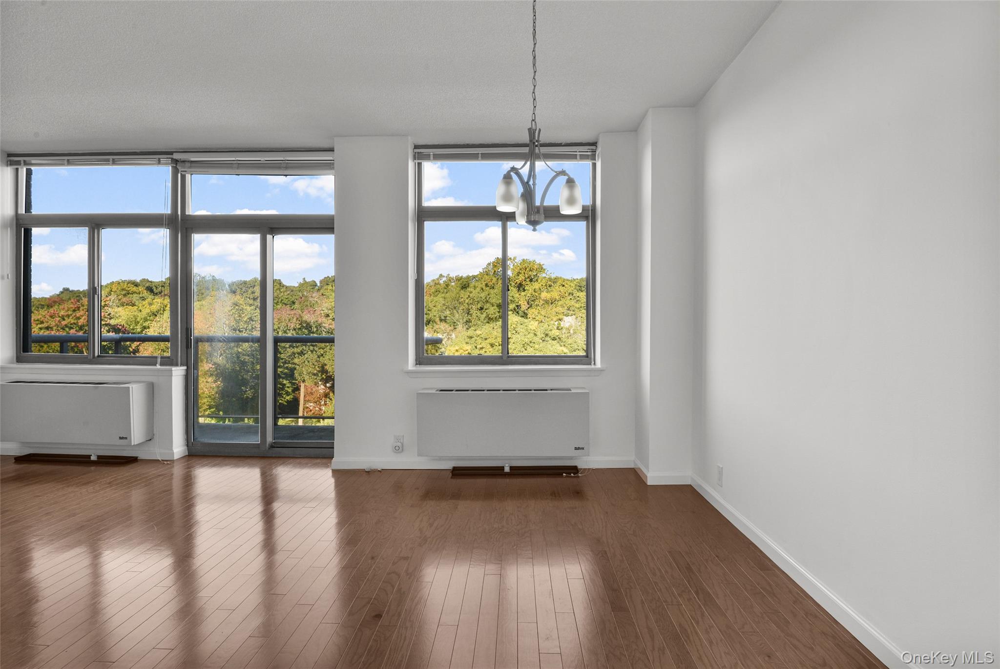 35 N Chatsworth Avenue 6c Property Photo 11