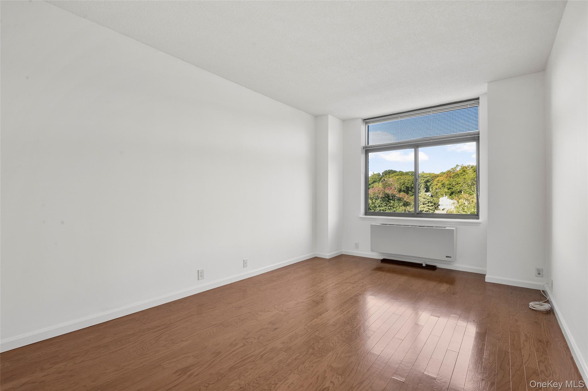 35 N Chatsworth Avenue 6c Property Photo 18