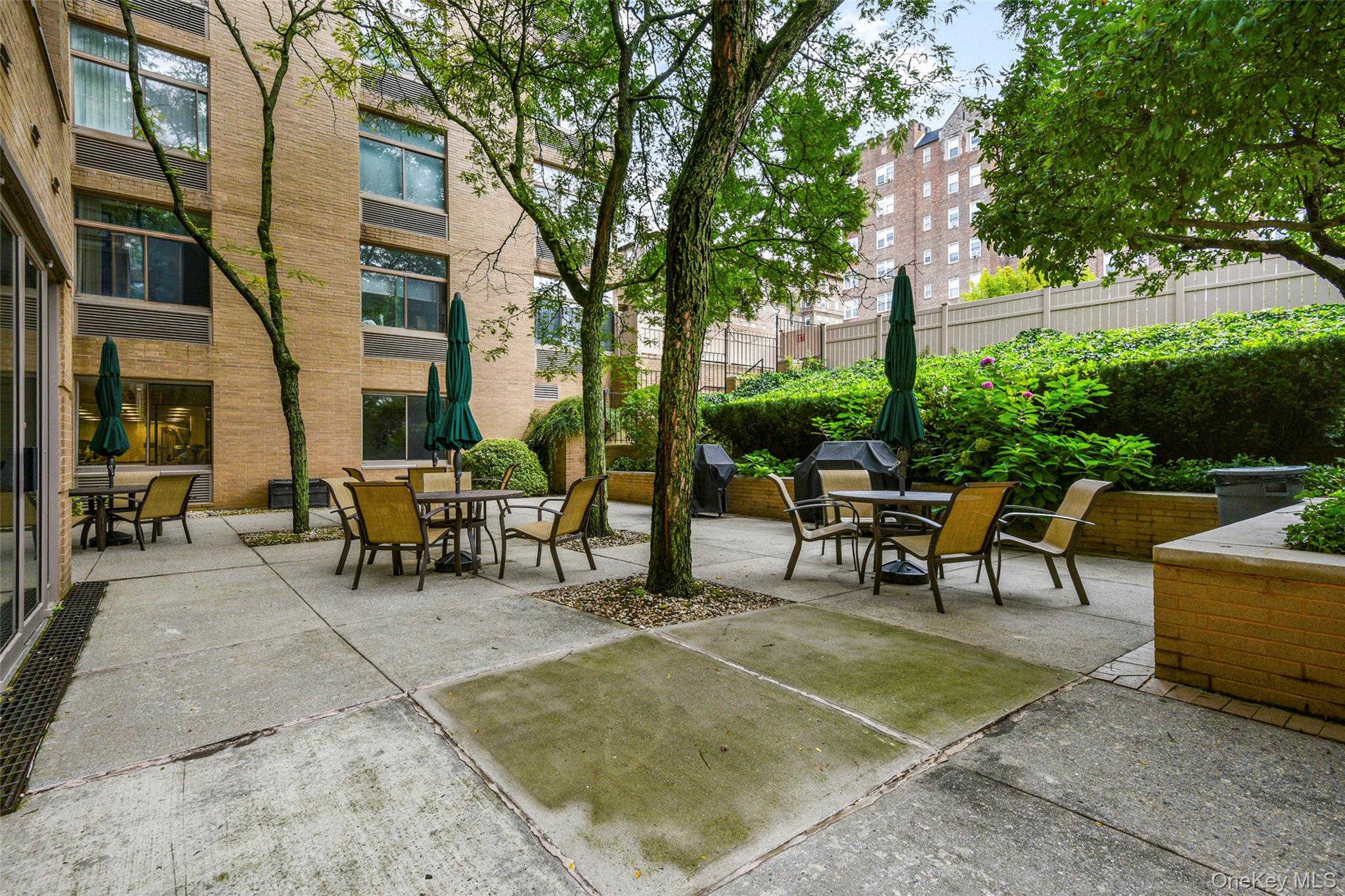 35 N Chatsworth Avenue 6c Property Photo 21