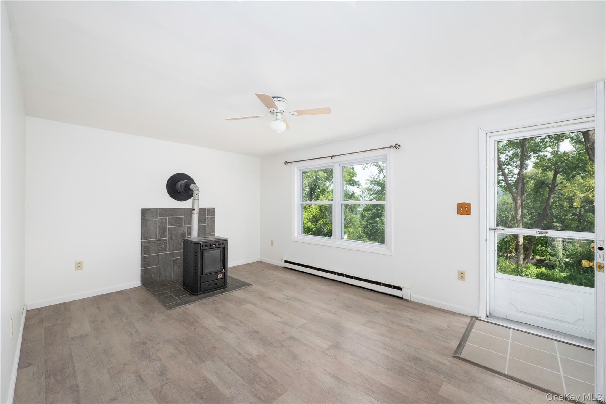 158 Stagecoach Pass Property Photo 5