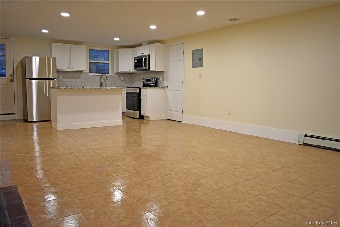 33 E Vacation Property Photo 4