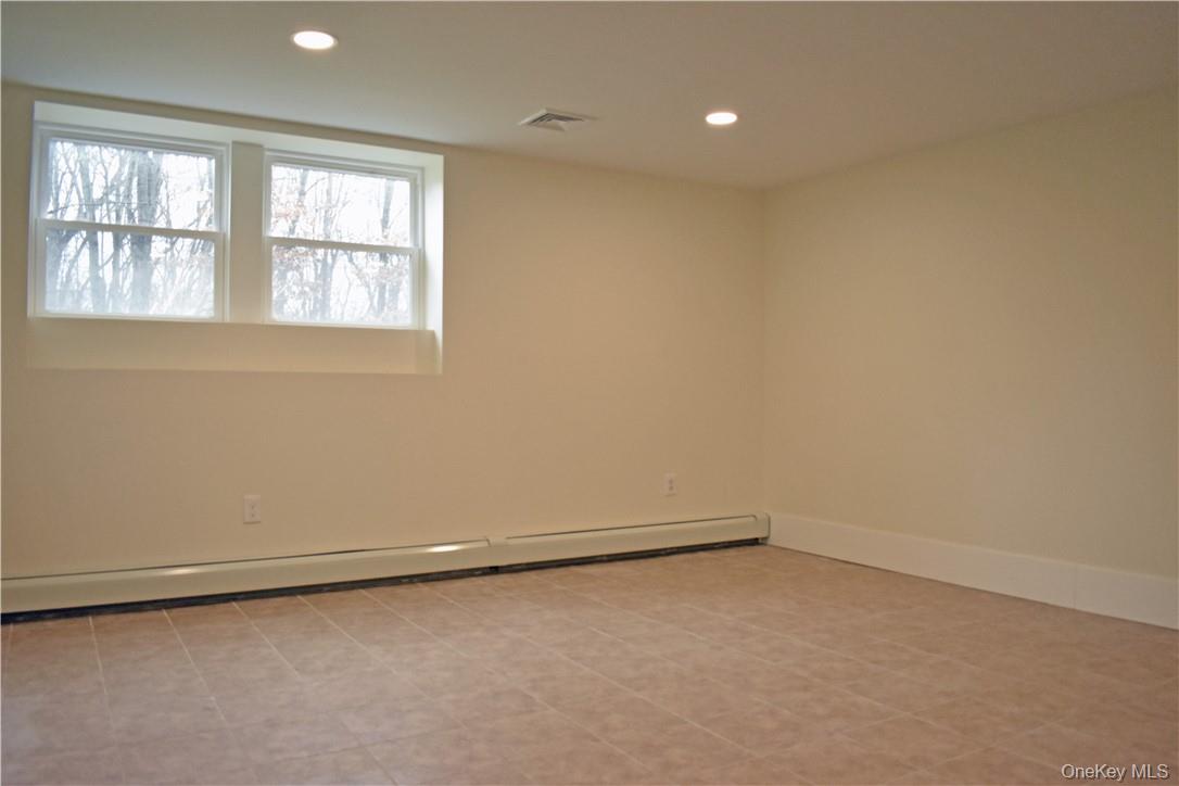 33 E Vacation Property Photo 5