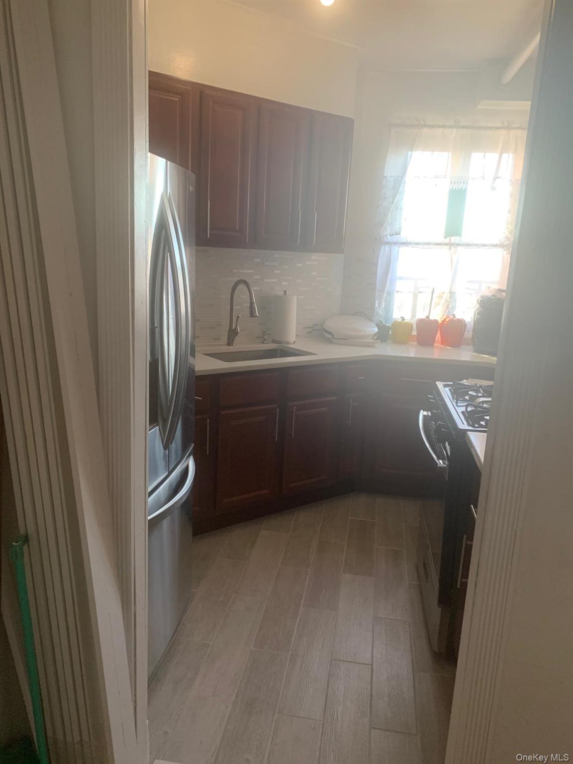 1700 Metropolitan Avenue 6d Property Photo 11