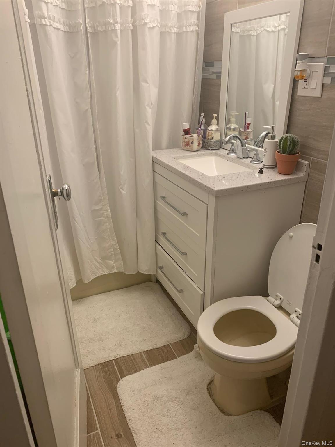 1700 Metropolitan Avenue 6d Property Photo 14
