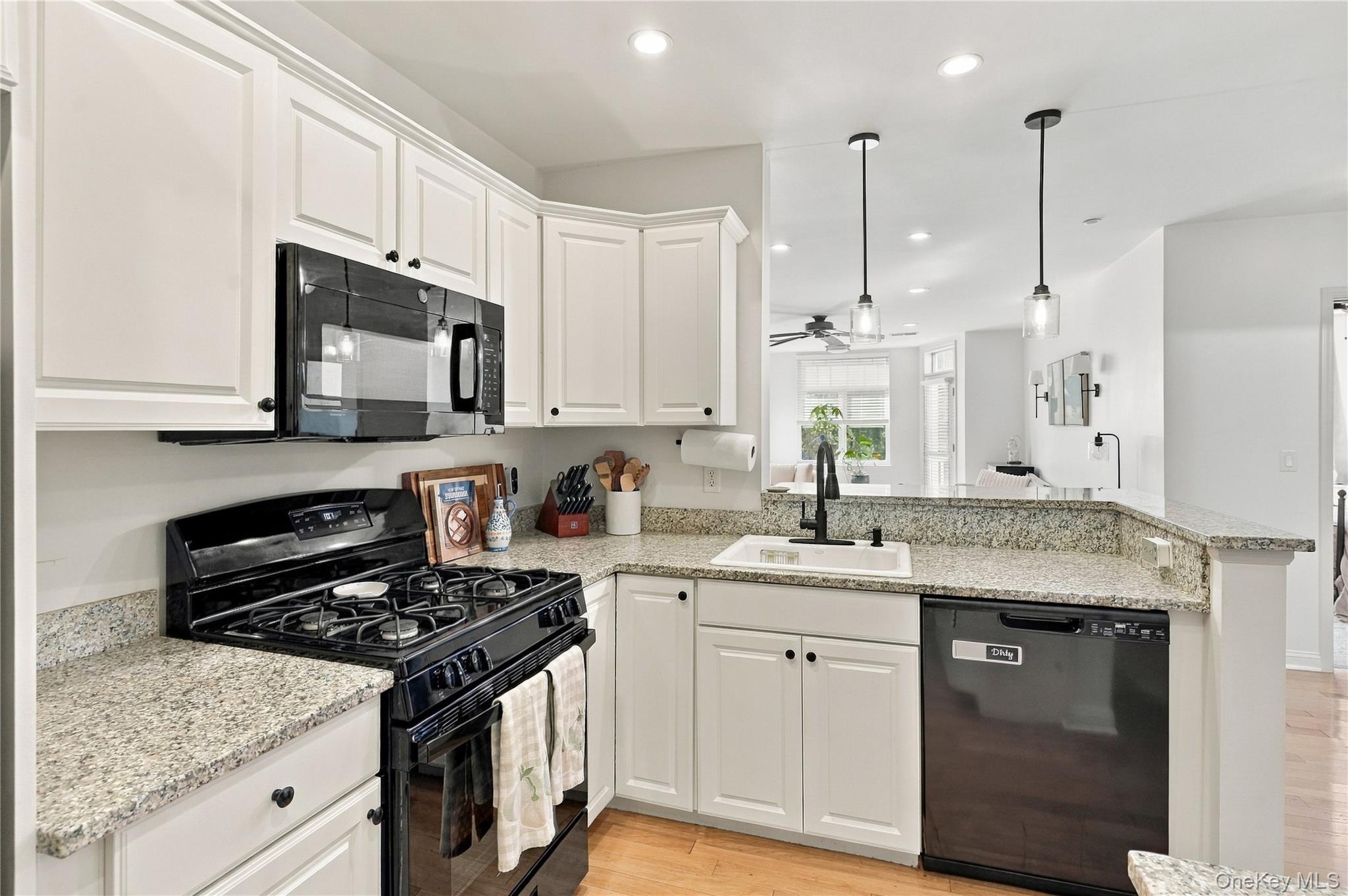 3102 Leeward Drive Property Photo 8