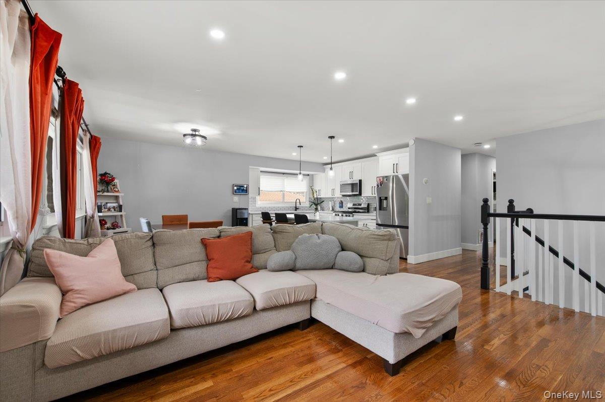 187 Catherine Street Property Photo 12