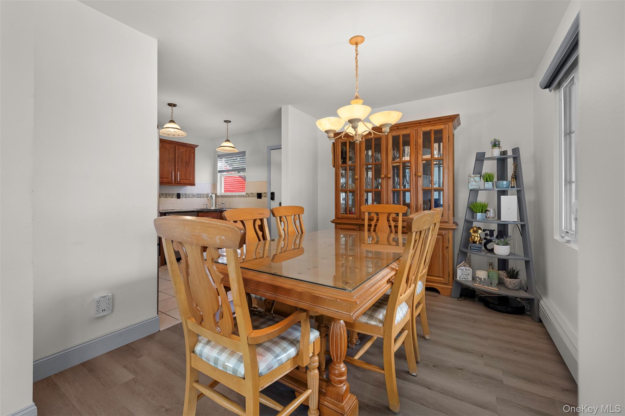 111 Woodside Avenue Property Photo 14