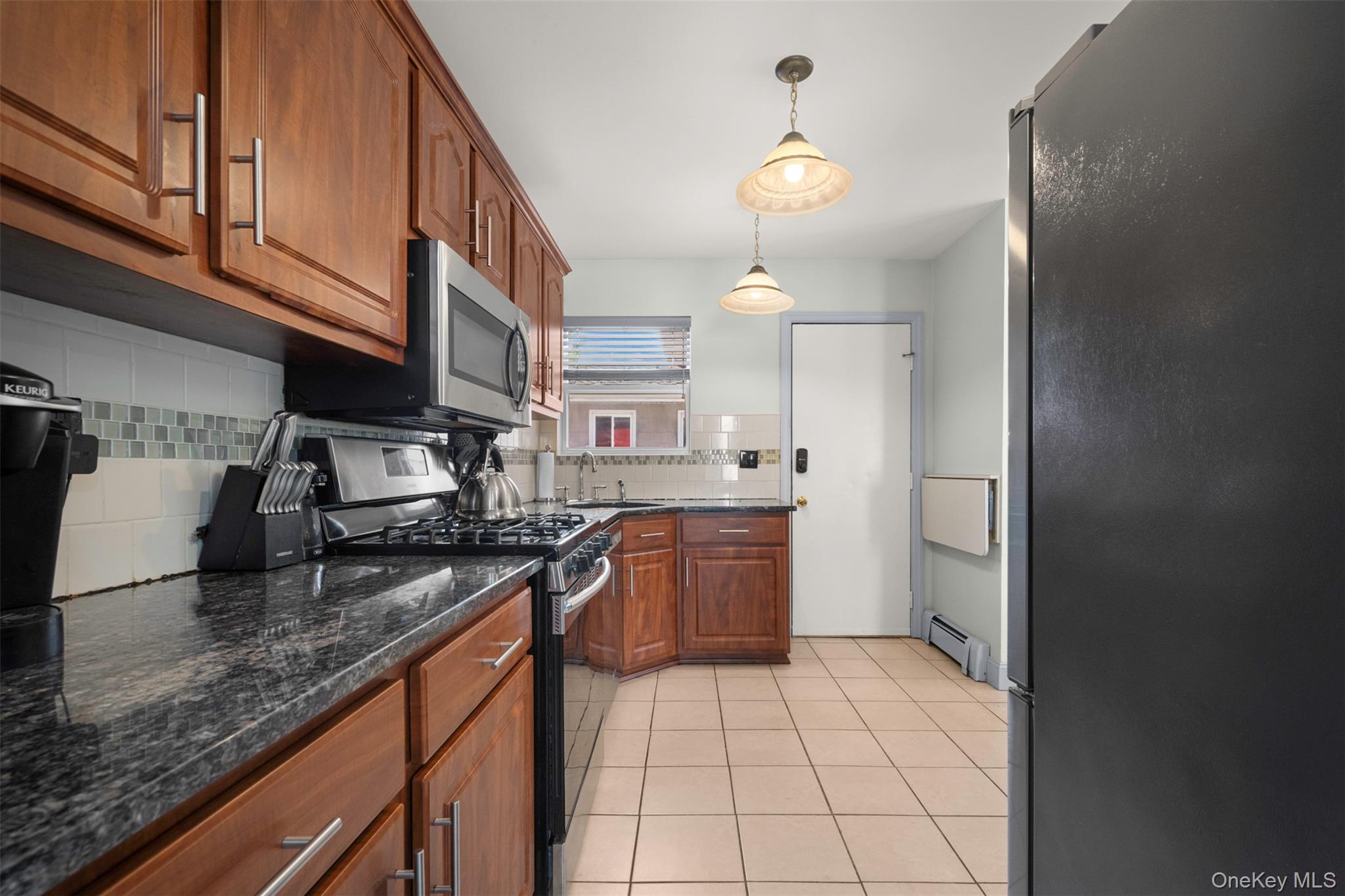 111 Woodside Avenue Property Photo 17