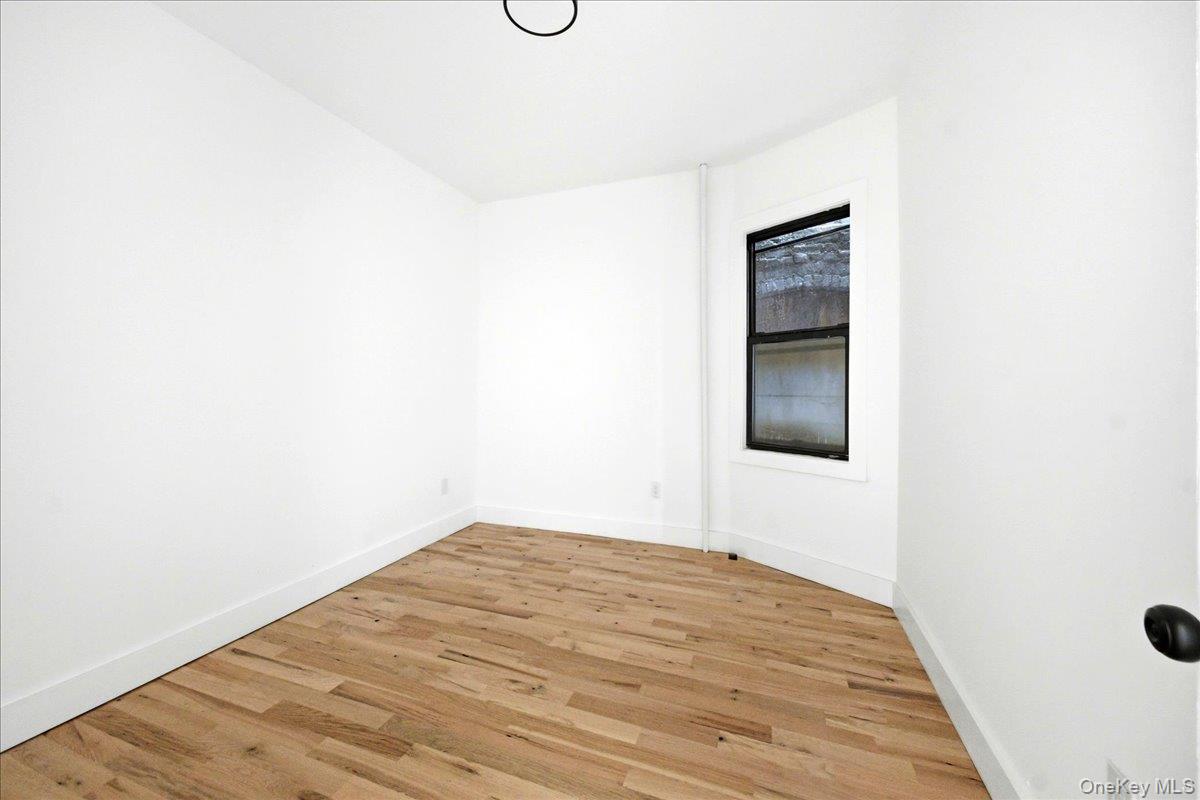 35 Lawrence Street 2 Property Photo 6