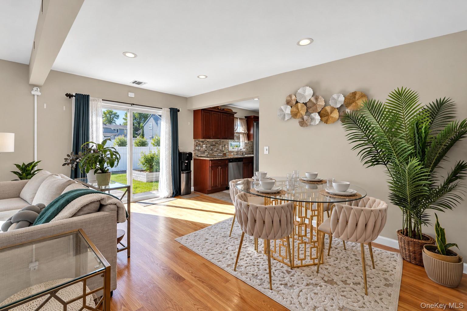 11 Palm Street Property Photo 5