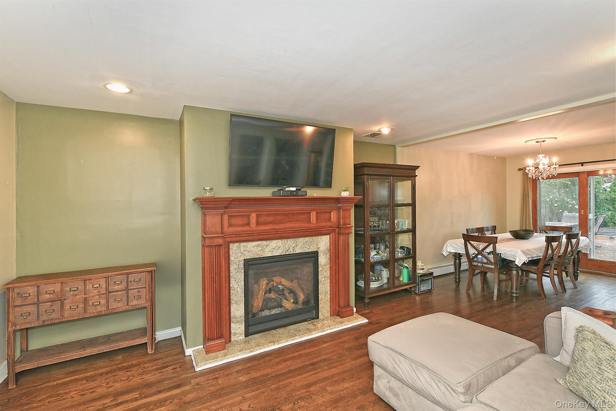3730 Bernard Drive Property Photo 9