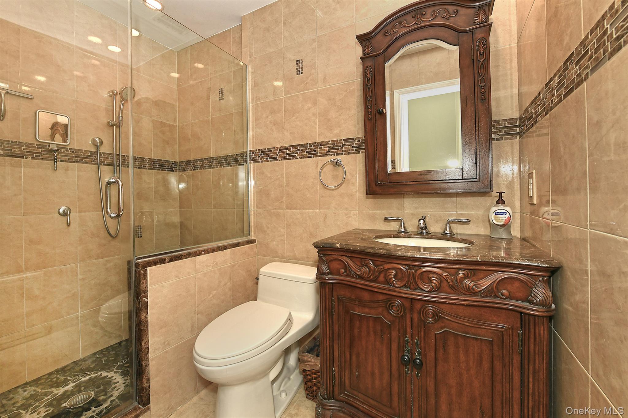 3730 Bernard Drive Property Photo 20
