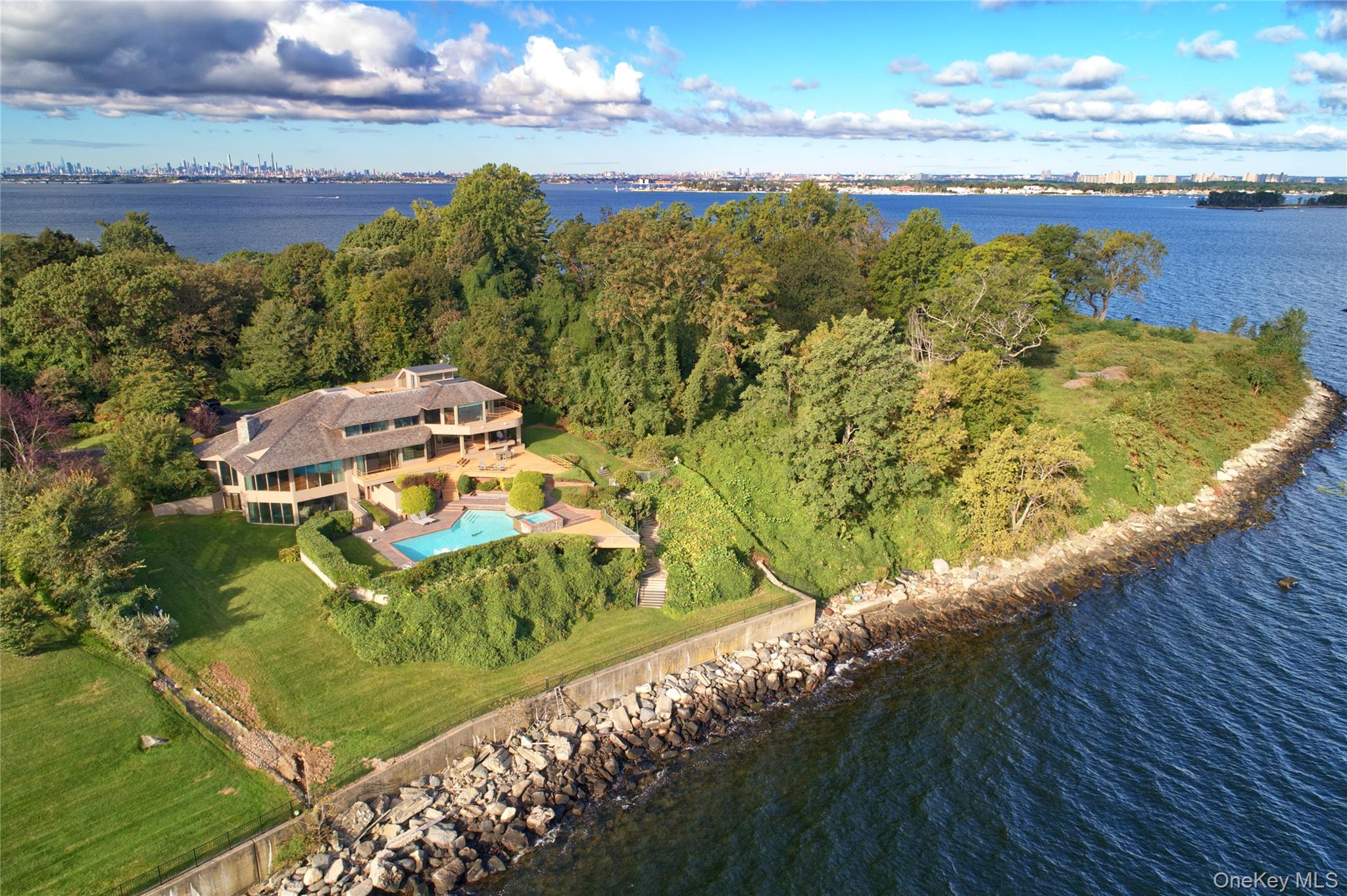 15 Gatsby Lane Property Photo 1
