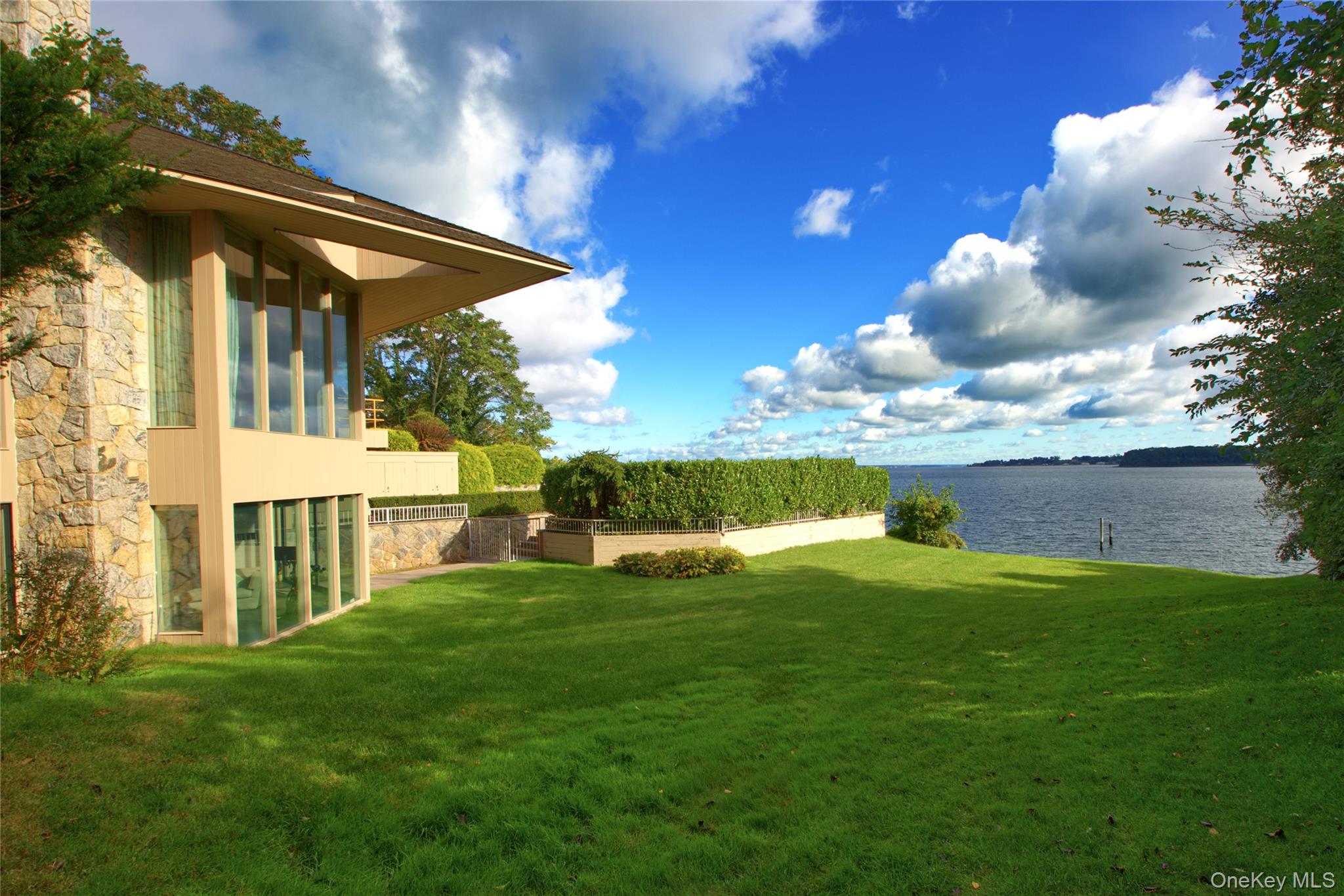 15 Gatsby Lane Property Photo 10