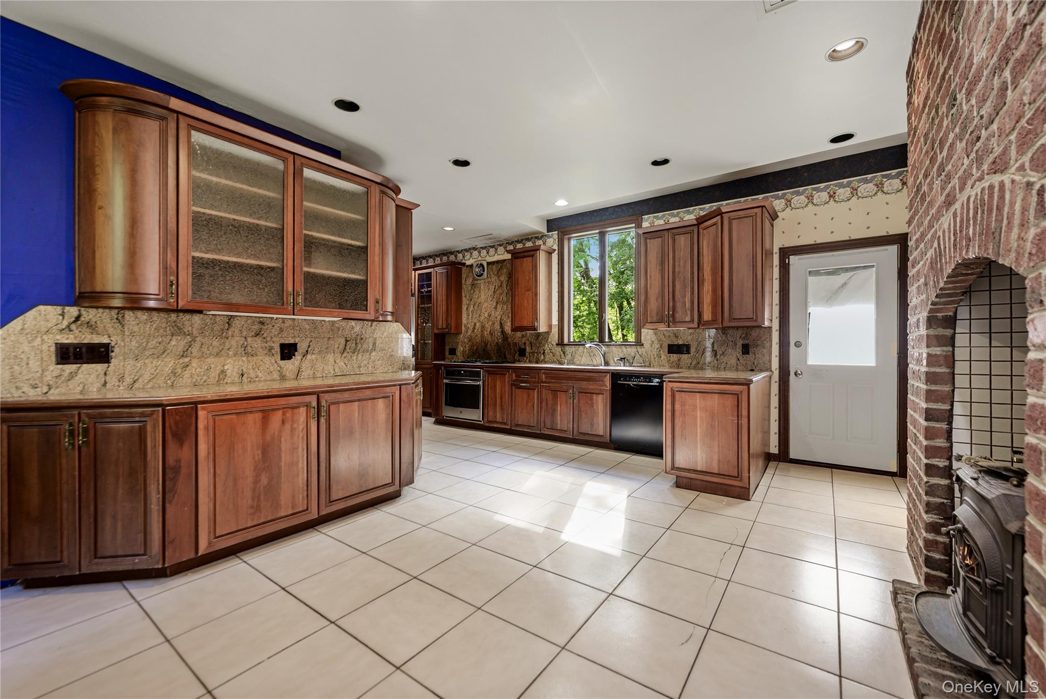 51 Lake Avenue Property Photo 14
