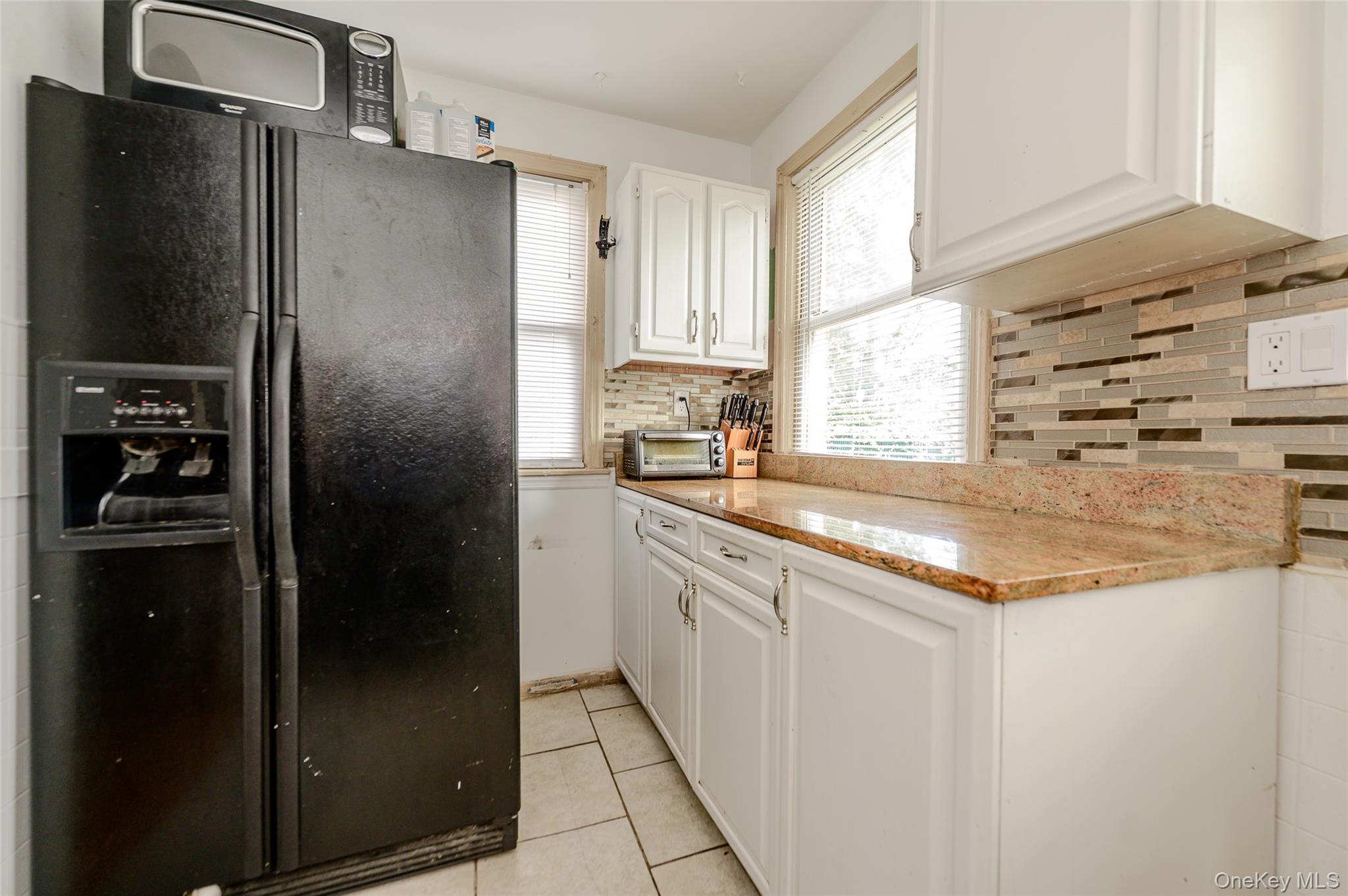 596 Irving Street Property Photo 5