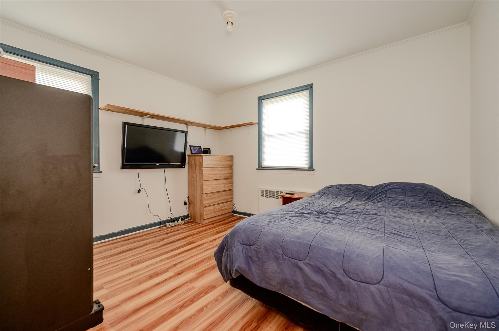 596 Irving Street Property Photo 8