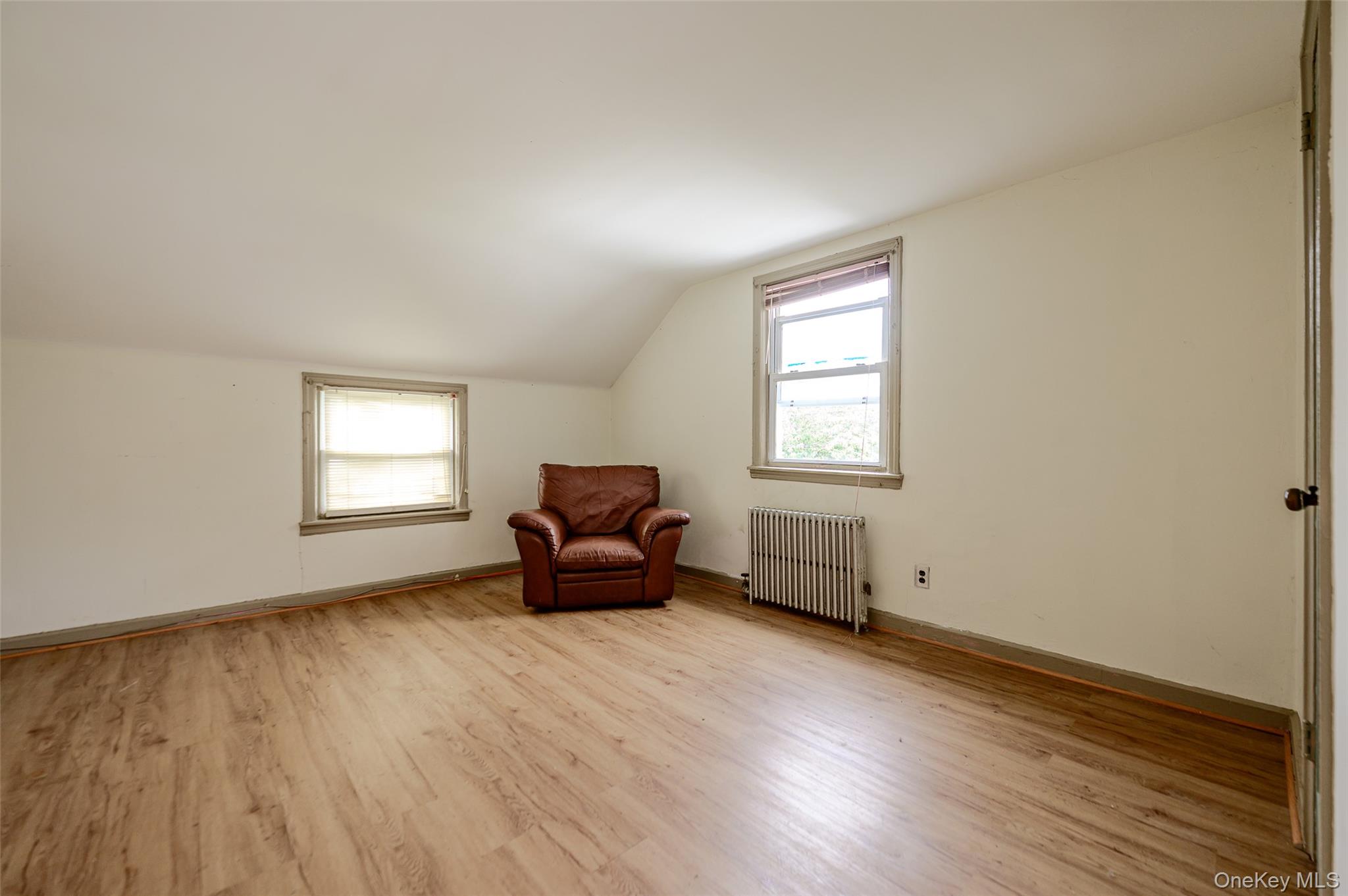 596 Irving Street Property Photo 12