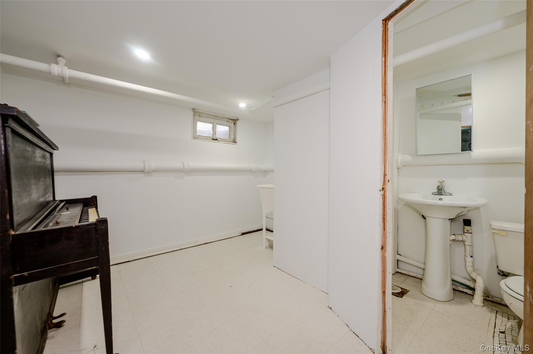 596 Irving Street Property Photo 17