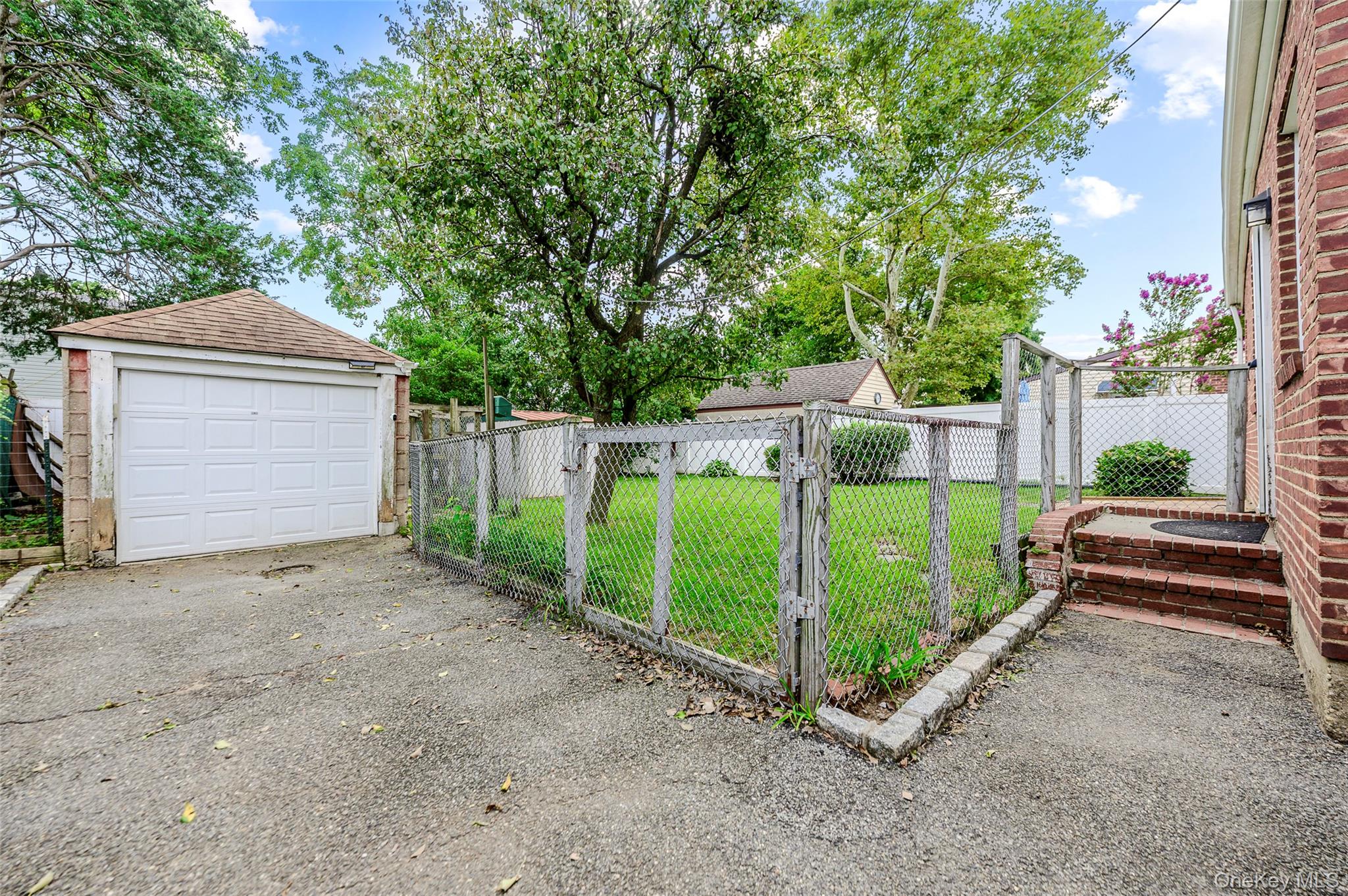 596 Irving Street Property Photo 22