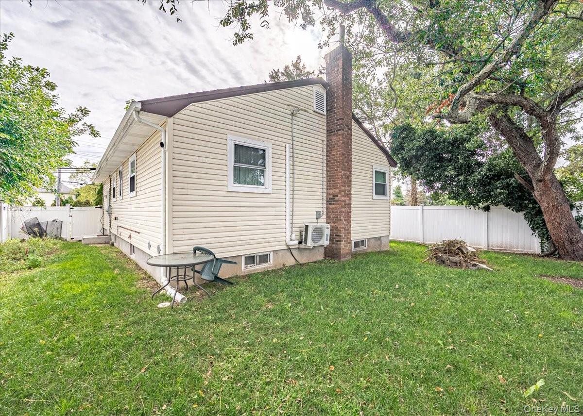 1364 5th Avenue Property Photo 19