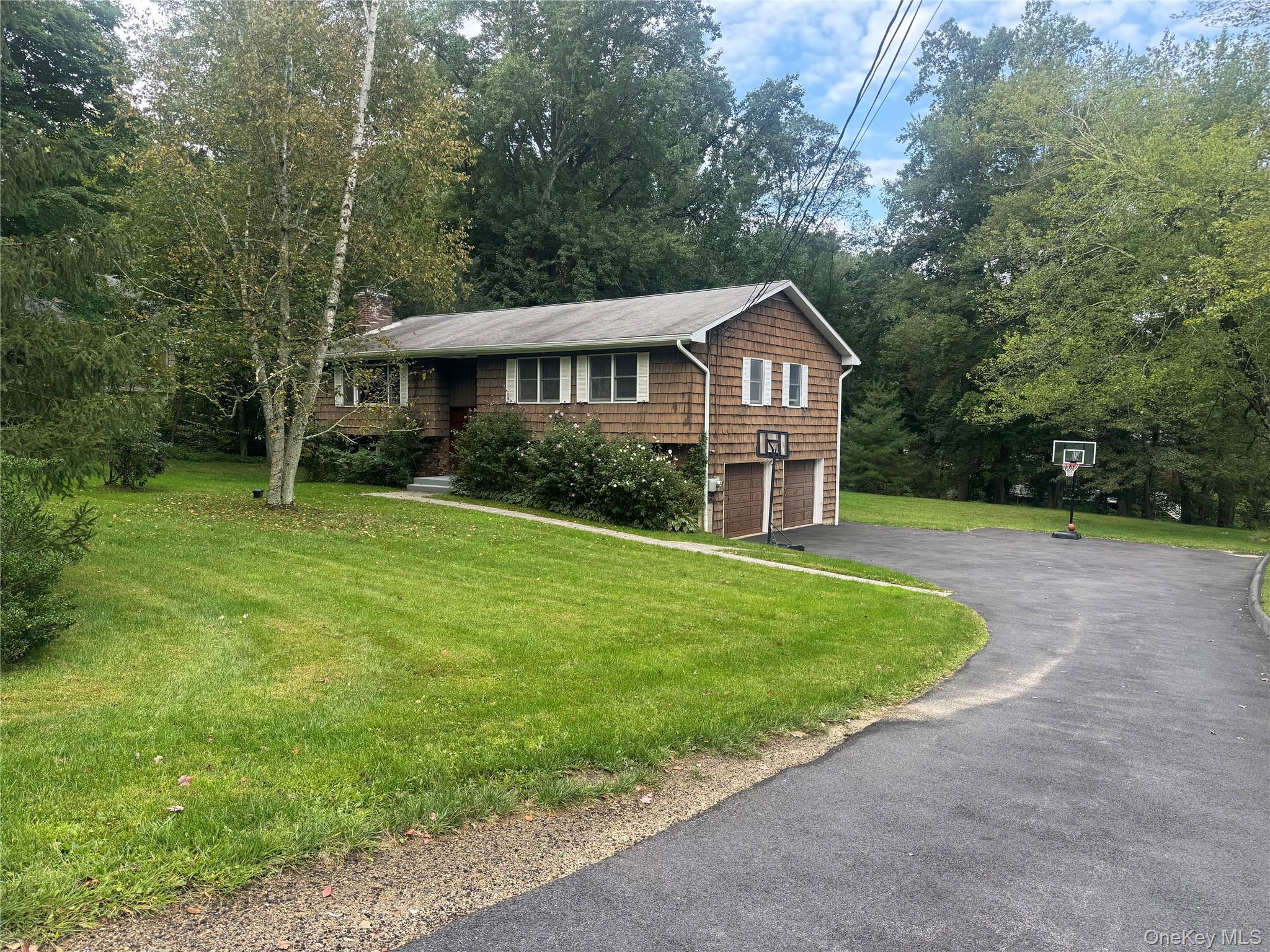 5 Byram Brook Place Property Photo 8