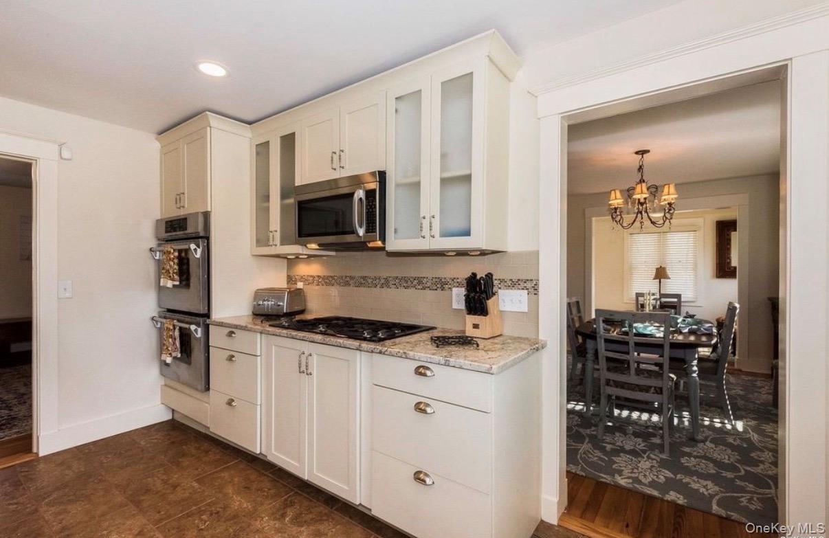 572 Montauk Highway Property Photo 7