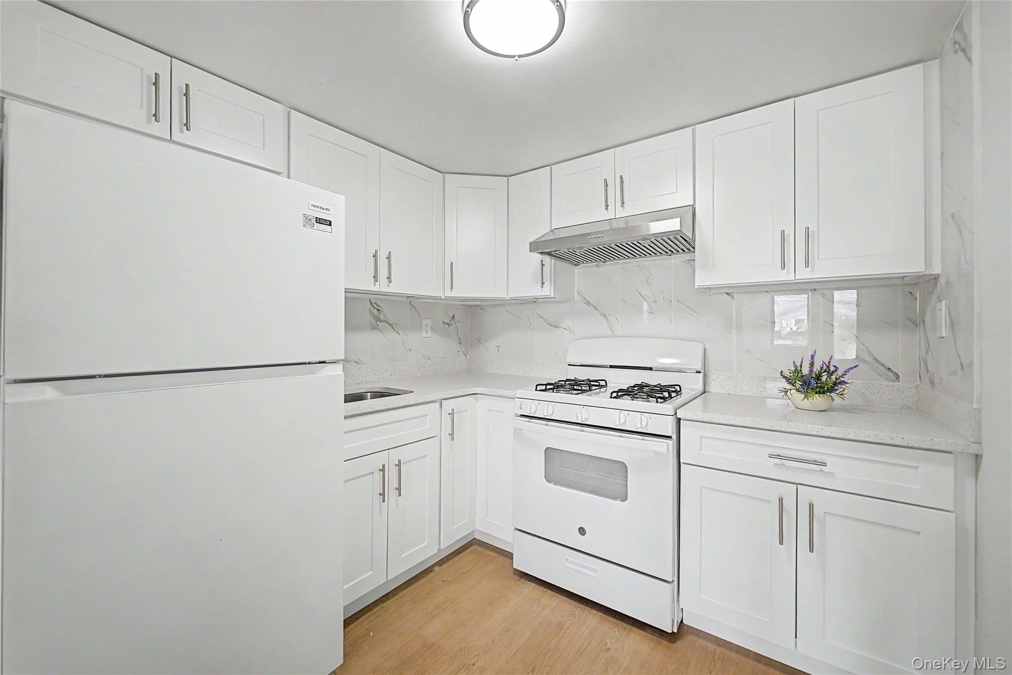 41-58 71st Street 4b Property Photo 6
