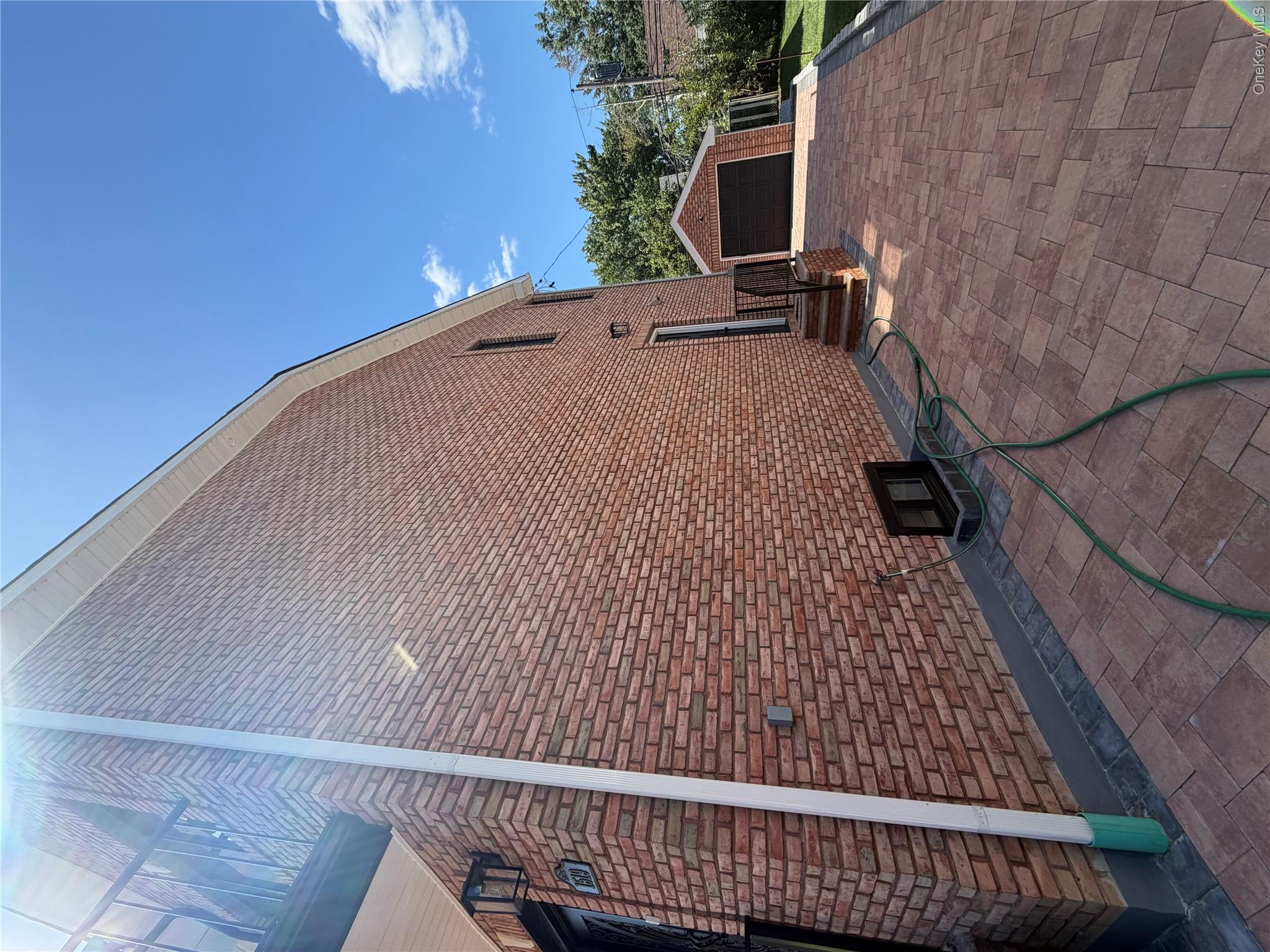 1519 New Hyde Park Drive Property Photo 2