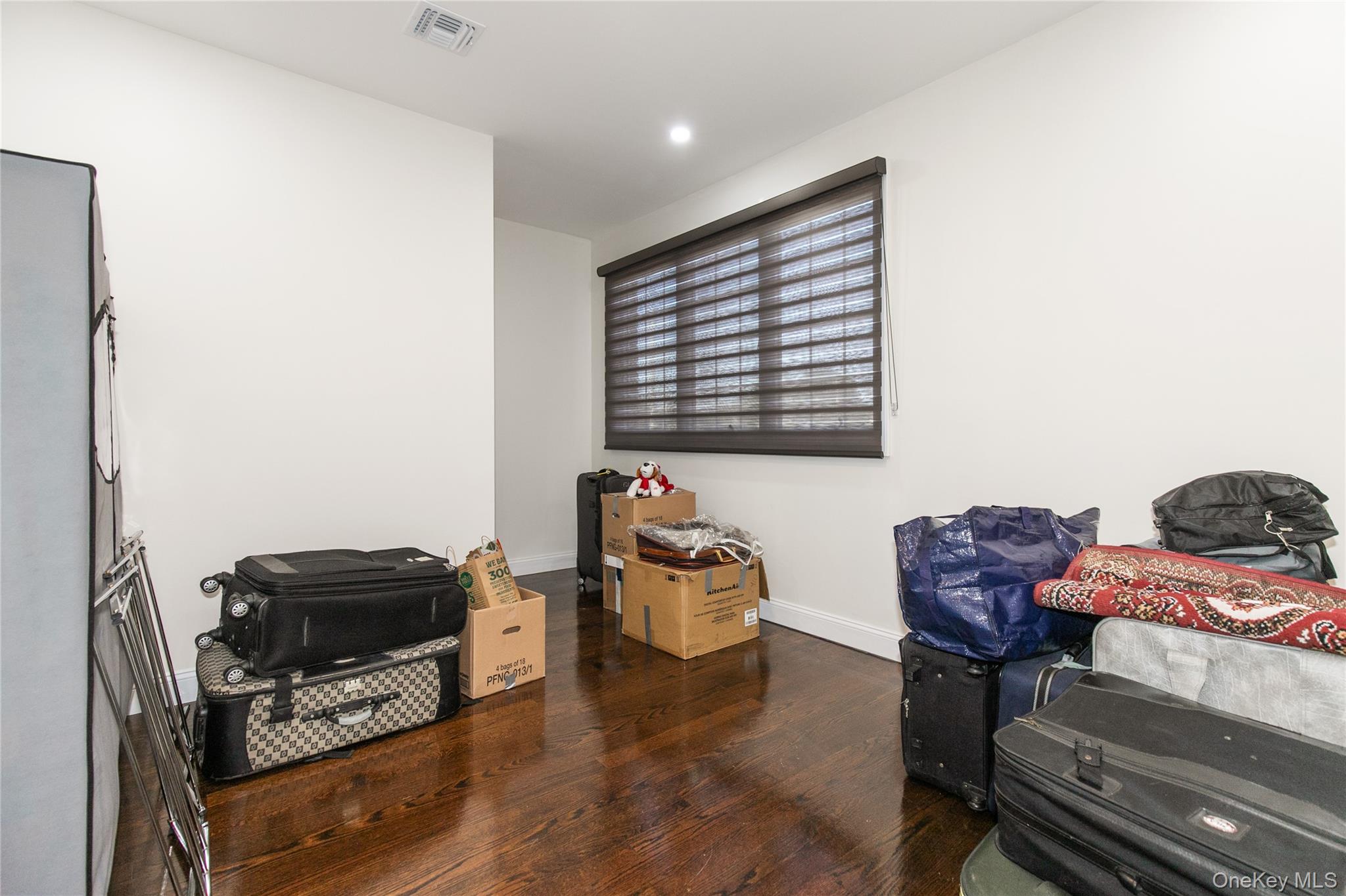 1519 New Hyde Park Drive Property Photo 11
