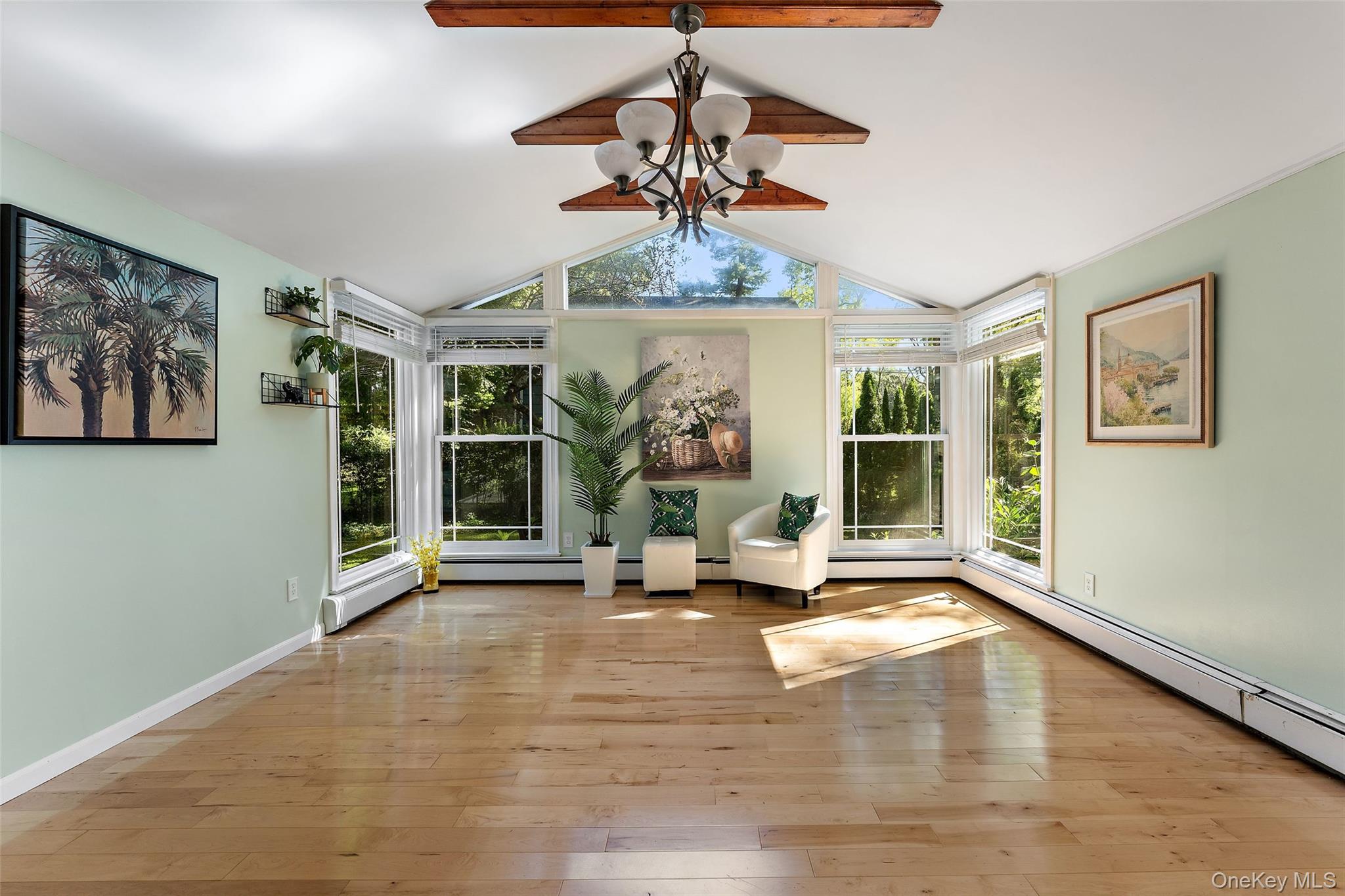 12 Longspur Road Property Photo 10