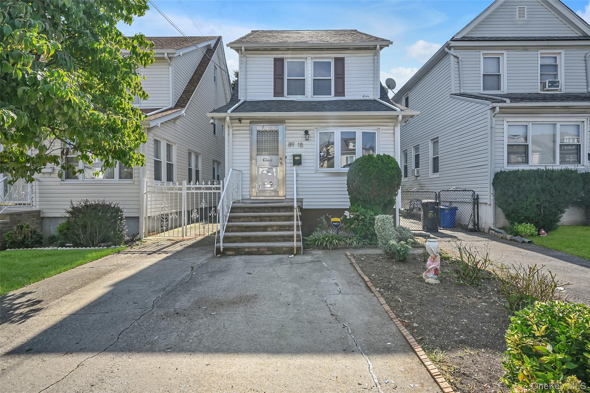 89-18 220th Street Property Photo 1