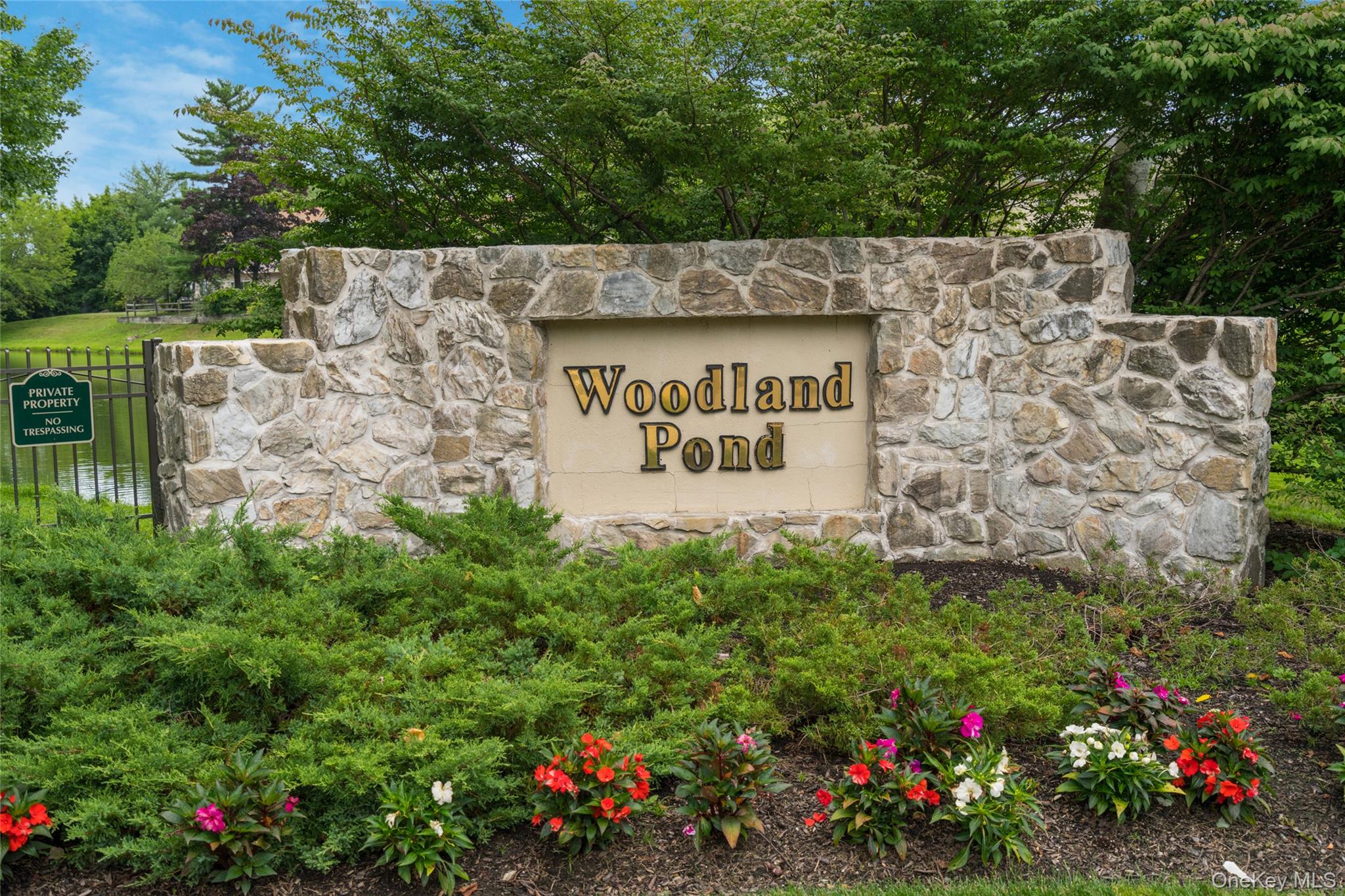 122 Woodlake Drive Property Photo 1
